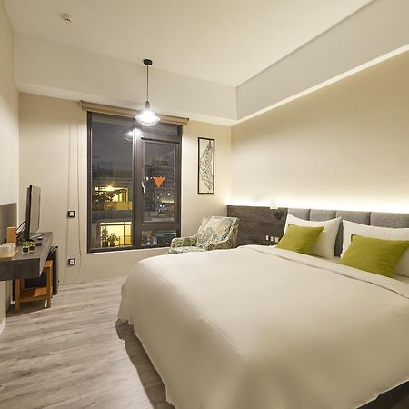 Hotel Z Тайчжун Екстер'єр фото